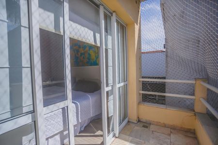 Casa à venda com 250m², 3 quartos e 4 vagas Casa à venda com 250m², 3 quartos e 4 vagasVaranda da Suíte