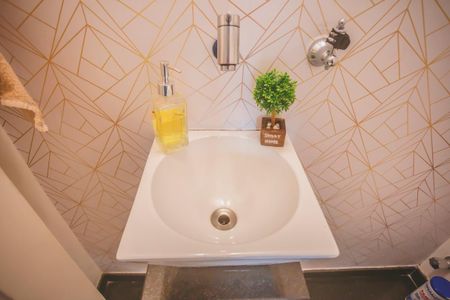 Casa à venda com 250m², 3 quartos e 4 vagas Casa à venda com 250m², 3 quartos e 4 vagasLavabo