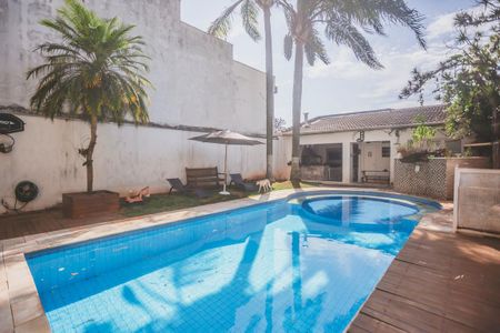 Casa à venda com 250m², 3 quartos e 4 vagas Casa à venda com 250m², 3 quartos e 4 vagasÁrea Externa