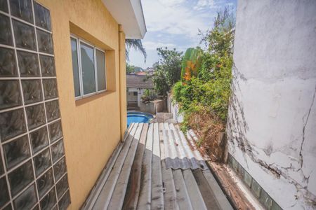 Casa à venda com 250m², 3 quartos e 4 vagas Casa à venda com 250m², 3 quartos e 4 vagasVaranda do Quarto 2