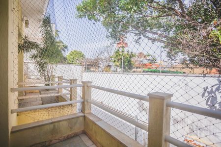 Casa à venda com 250m², 3 quartos e 4 vagas Casa à venda com 250m², 3 quartos e 4 vagasVaranda do Quarto 1