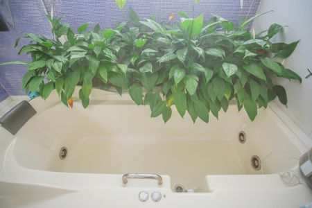 Casa à venda com 250m², 3 quartos e 4 vagas Casa à venda com 250m², 3 quartos e 4 vagasBanheiro da Suíte