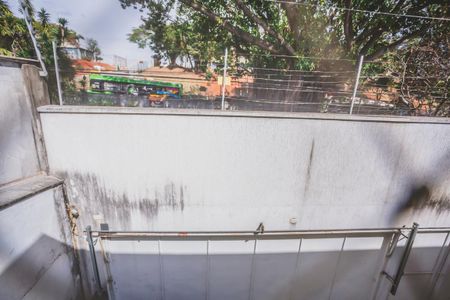 Casa à venda com 250m², 3 quartos e 4 vagas Casa à venda com 250m², 3 quartos e 4 vagasVaranda do Quarto 2