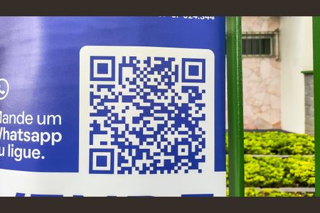 Casa à venda com 220m², 3 quartos e 3 vagas Casa à venda com 220m², 3 quartos e 3 vagasPlaquinha