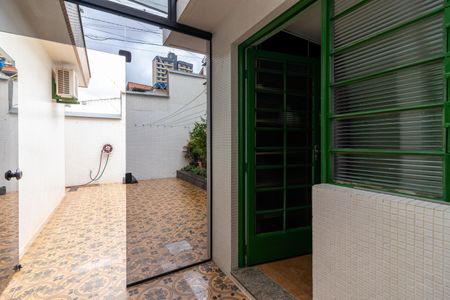 Casa à venda com 220m², 3 quartos e 3 vagas Casa à venda com 220m², 3 quartos e 3 vagasQuintal