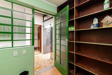 Casa à venda com 220m², 3 quartos e 3 vagas Casa à venda com 220m², 3 quartos e 3 vagasÁrea de Serviço