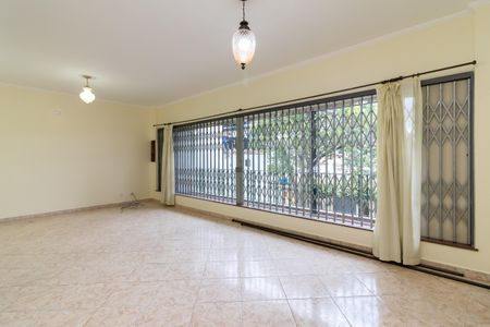 Casa à venda com 220m², 3 quartos e 3 vagas Casa à venda com 220m², 3 quartos e 3 vagasSala