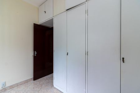 Casa à venda com 220m², 3 quartos e 3 vagas Casa à venda com 220m², 3 quartos e 3 vagasQuarto 2