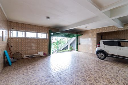 Casa à venda com 220m², 3 quartos e 3 vagas Casa à venda com 220m², 3 quartos e 3 vagasGaragem