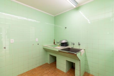 Casa à venda com 220m², 3 quartos e 3 vagas Casa à venda com 220m², 3 quartos e 3 vagasÁrea de Serviço