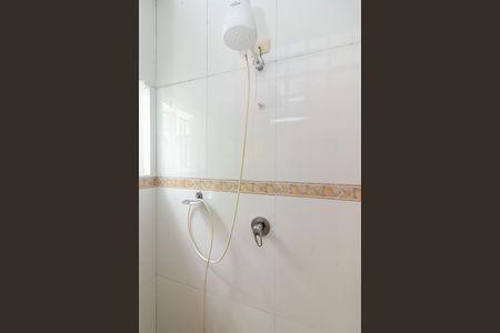 Casa à venda com 220m², 3 quartos e 3 vagas Casa à venda com 220m², 3 quartos e 3 vagasBanheiro 2