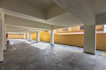 Garagem de apartamento para alugar com 2 quartos, 98m² em Caiçara, Praia Grande