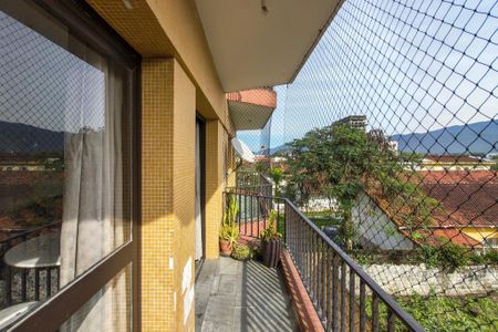 Apartamento para alugar com 98m², 2 quartos e 1 vaga Apartamento para alugar com 98m², 2 quartos e 1 vagaSacada