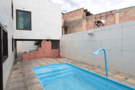 Casa para alugar com 450m², 4 quartos e 5 vagasPiscina