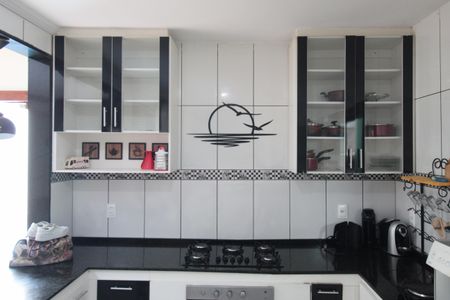 Casa para alugar com 450m², 4 quartos e 5 vagasCozinha