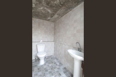 Casa para alugar com 450m², 4 quartos e 5 vagasBanheiro da Área Externa 1