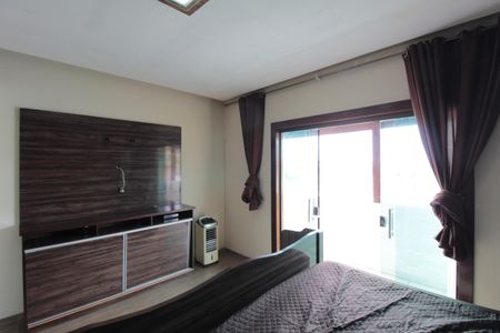 Casa para alugar com 450m², 4 quartos e 5 vagasSuíte