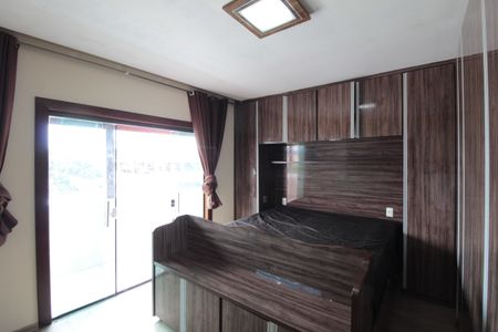 Casa para alugar com 450m², 4 quartos e 5 vagasSuíte