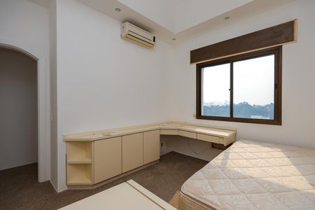 Apartamento à venda com 477m², 4 quartos e 5 vagas Apartamento à venda com 477m², 4 quartos e 5 vagasSuíte 2