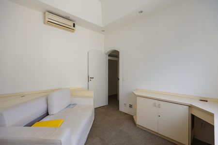 Apartamento à venda com 477m², 4 quartos e 5 vagas Apartamento à venda com 477m², 4 quartos e 5 vagasSuíte 3