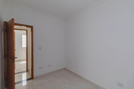 Quarto 1 de apartamento para alugar com 2 quartos, 40m² em Jardim Santa Teresinha, São Paulo