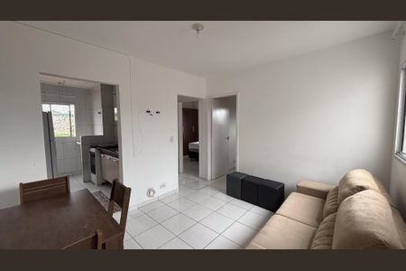Sala de apartamento para alugar com 2 quartos, 50m² em Jardim Maria Amelia, Jacareí