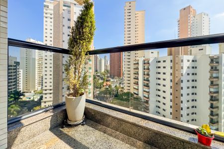 Apartamento à venda com 202m², 3 quartos e 4 vagasVaranda da Suíte 3