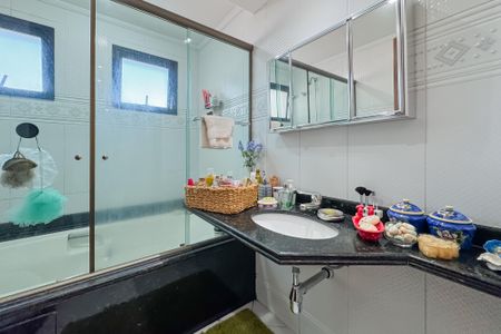 Apartamento à venda com 202m², 3 quartos e 4 vagasBanheiro da Suíte 3