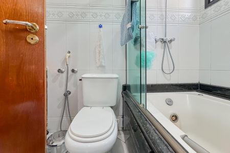 Apartamento à venda com 202m², 3 quartos e 4 vagasBanheiro da Suíte 3