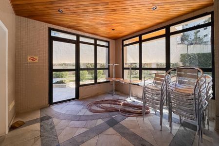 Apartamento à venda com 202m², 3 quartos e 4 vagasÁrea comum - Salão de festas