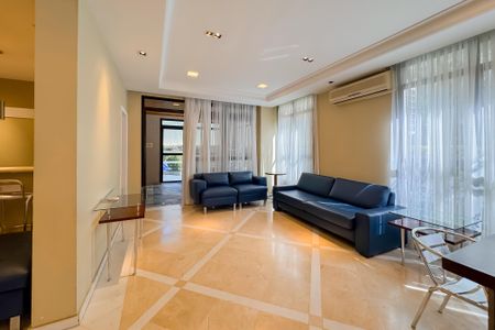 Apartamento à venda com 202m², 3 quartos e 4 vagasÁrea comum - Salão de festas