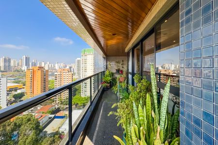 Apartamento à venda com 202m², 3 quartos e 4 vagasVaranda da Sala