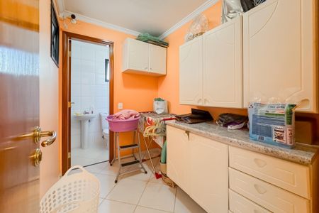 Apartamento à venda com 202m², 3 quartos e 4 vagasQuarto de Serviço