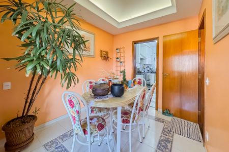 Apartamento à venda com 202m², 3 quartos e 4 vagasCopa