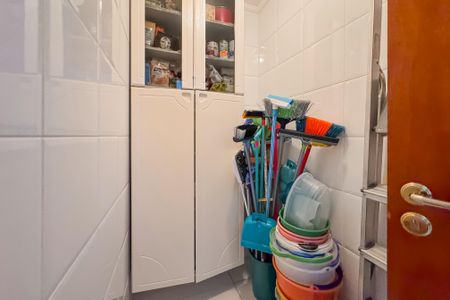 Apartamento à venda com 202m², 3 quartos e 4 vagasDespensa