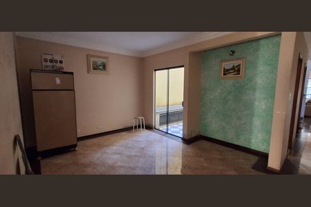 Casa à venda com 343m², 4 quartos e 6 vagasCopa