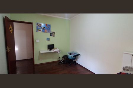 Casa à venda com 343m², 4 quartos e 6 vagasQuarto 2