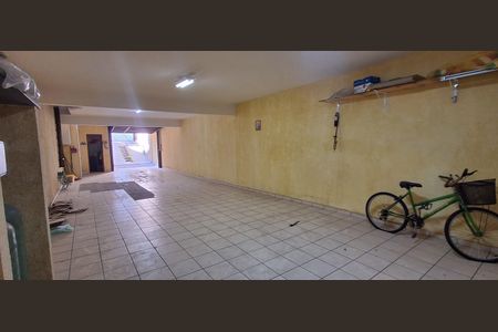 Casa à venda com 343m², 4 quartos e 6 vagasGaragem