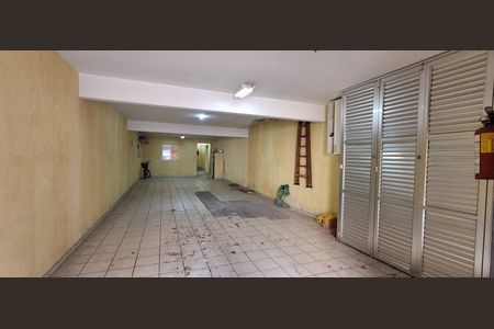 Casa à venda com 343m², 4 quartos e 6 vagasGaragem