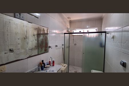 Casa à venda com 343m², 4 quartos e 6 vagasBanheiro Suíte 1