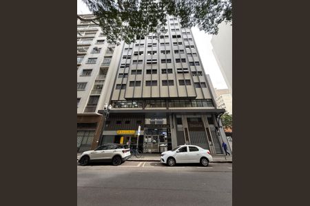 Studio para alugar com 25m², 1 quarto e sem vaga Studio para alugar com 25m², 1 quarto e sem vagaFachada