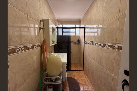 Studio para alugar com 25m², 1 quarto e sem vaga Studio para alugar com 25m², 1 quarto e sem vagaBanheiro social