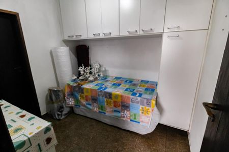 Apartamento à venda com 198m², 4 quartos e 3 vagas Apartamento à venda com 198m², 4 quartos e 3 vagasQuarto de Serviço
