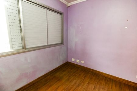Apartamento à venda com 198m², 4 quartos e 3 vagas Apartamento à venda com 198m², 4 quartos e 3 vagasQuarto 2