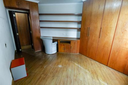 Apartamento à venda com 198m², 4 quartos e 3 vagas Apartamento à venda com 198m², 4 quartos e 3 vagasQuarto