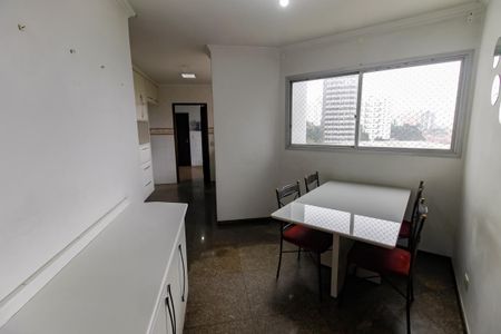 Apartamento à venda com 198m², 4 quartos e 3 vagas Apartamento à venda com 198m², 4 quartos e 3 vagasCopa