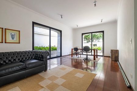 Apartamento à venda com 196m², 3 quartos e 3 vagasÁrea comum - Salão de festas