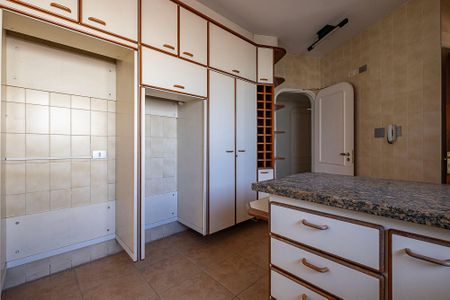 Apartamento à venda com 196m², 3 quartos e 3 vagasCozinha