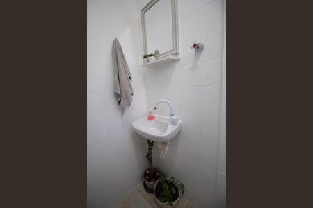 Apartamento à venda com 78m², 3 quartos e 2 vagasBanheiro de Serviço