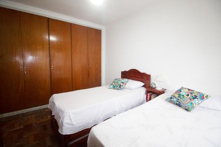Apartamento à venda com 78m², 3 quartos e 2 vagasQuarto 1